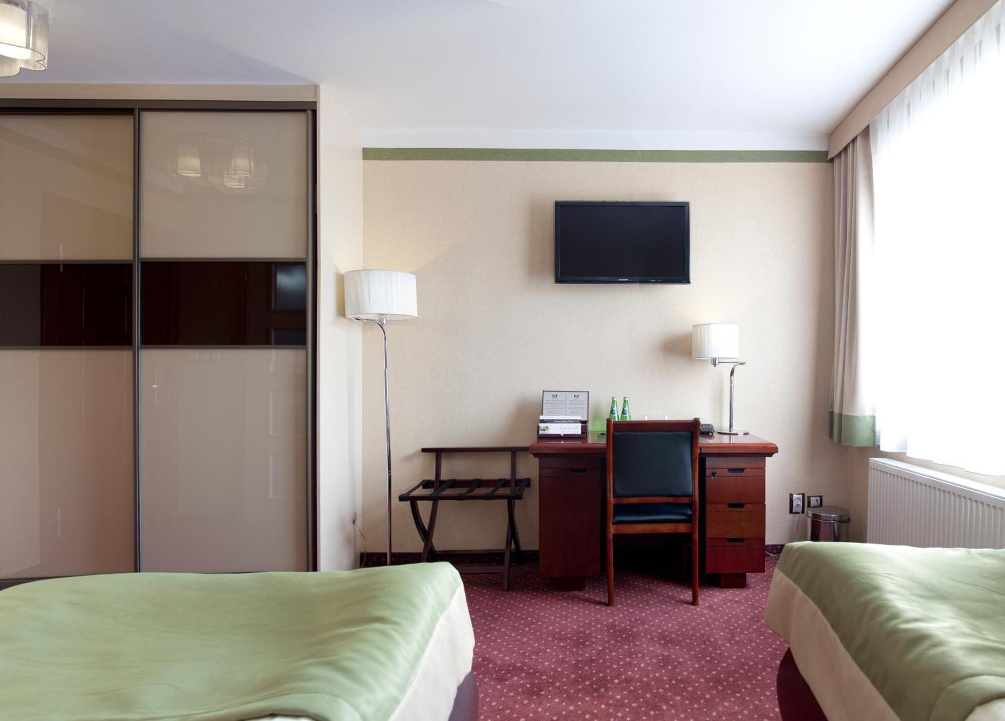 M Hotel Sosnowiec Kültér fotó