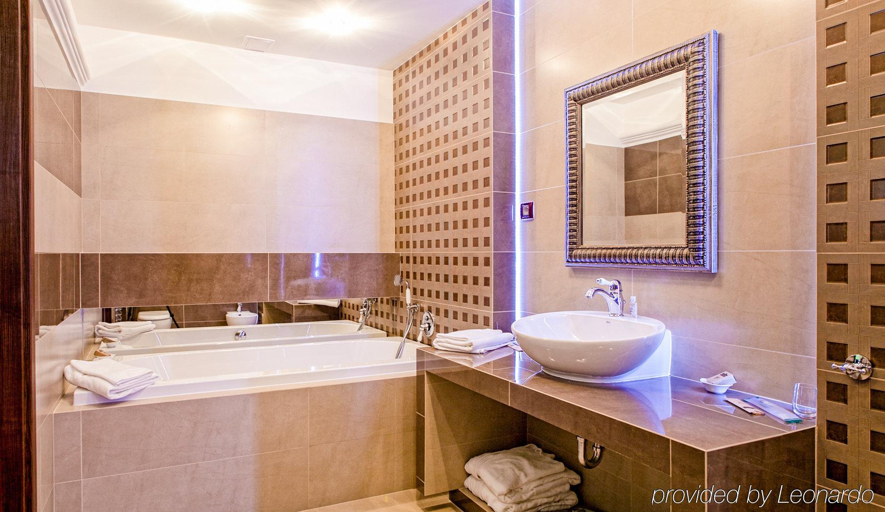 M Hotel Sosnowiec Kültér fotó